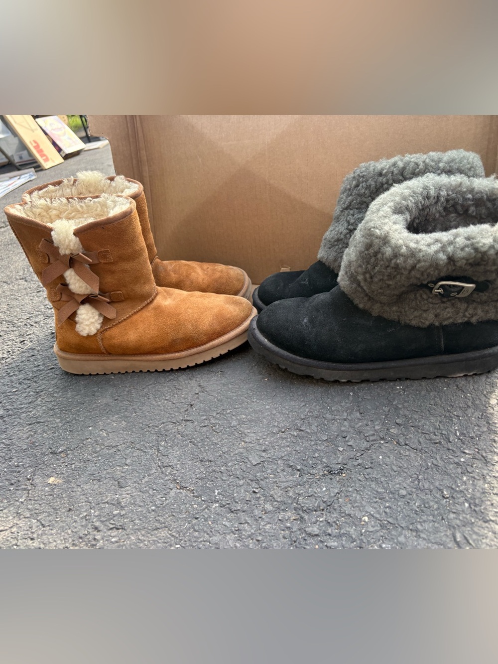 UGGs - Two Pair - size 9